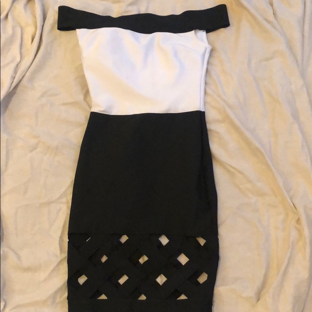 Off the shoulder bandage dress